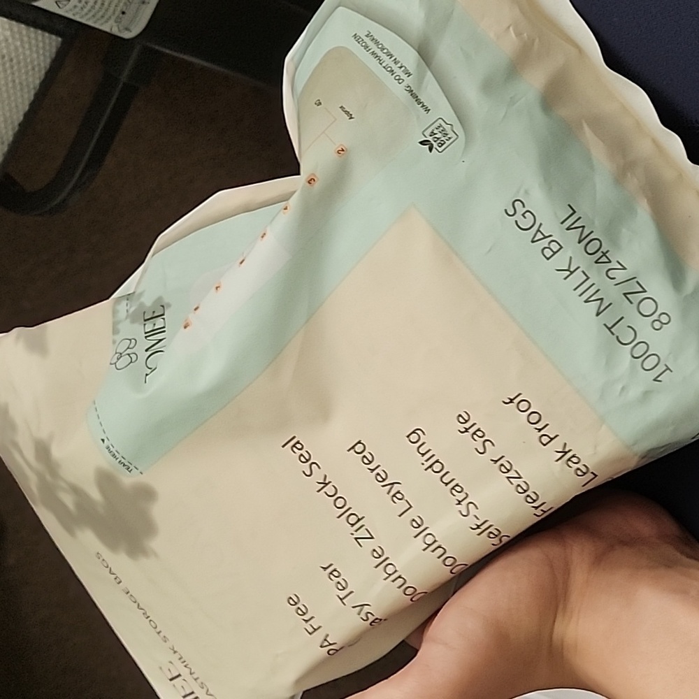 100ct BREASTMILK STORAGE BAGS 8 oz/ 240 ML